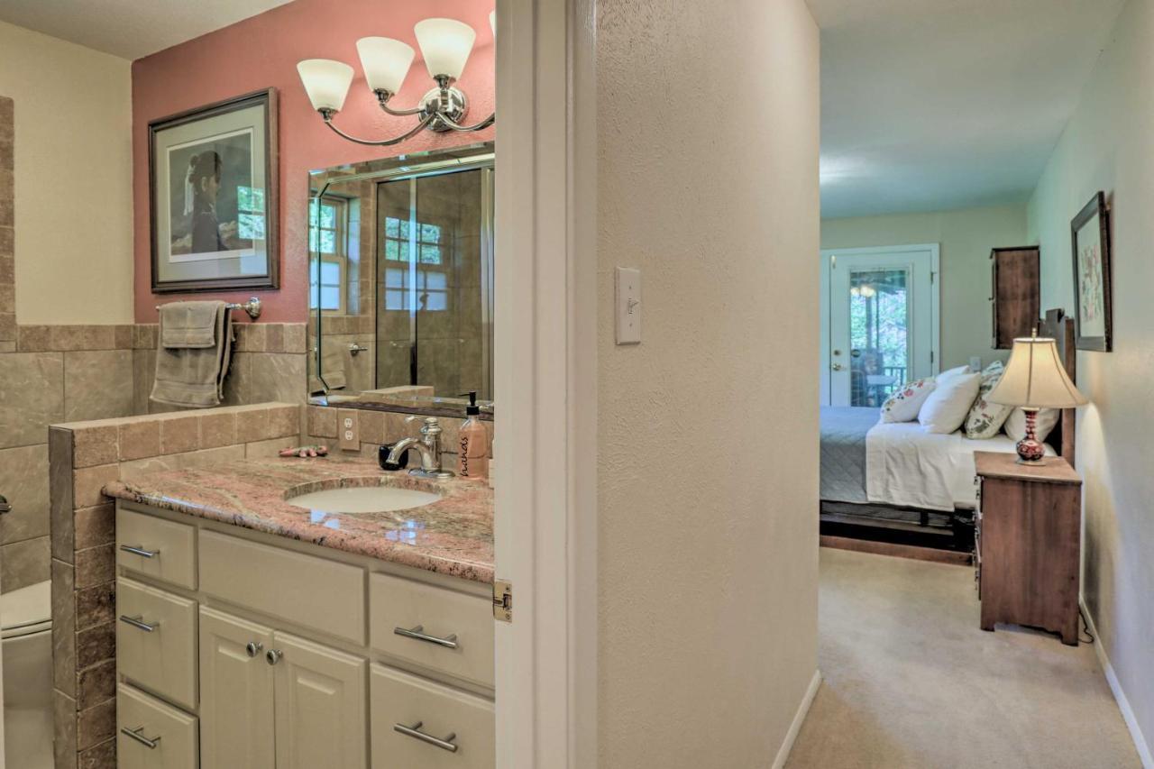 Granbury Lakefront Escape With Boat Dock And Slip! Extérieur photo